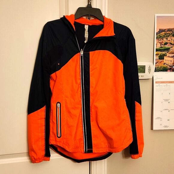 Lululemon Women's "Get Up & Glow" Orange & Black Activewear Jacket Size 6 - Picture 1 of 11